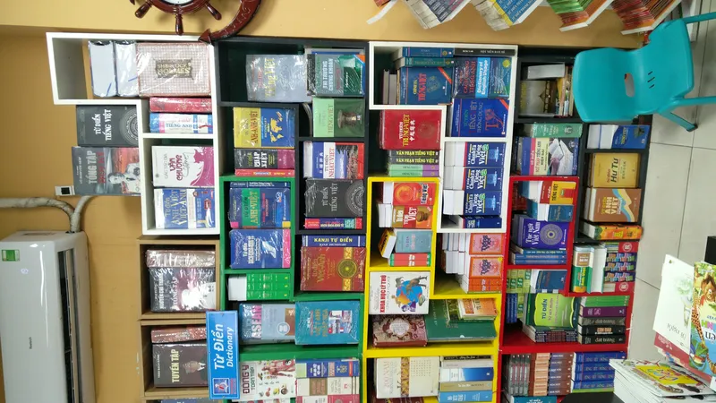 It is a good idea to pick up the Vietnamese language.