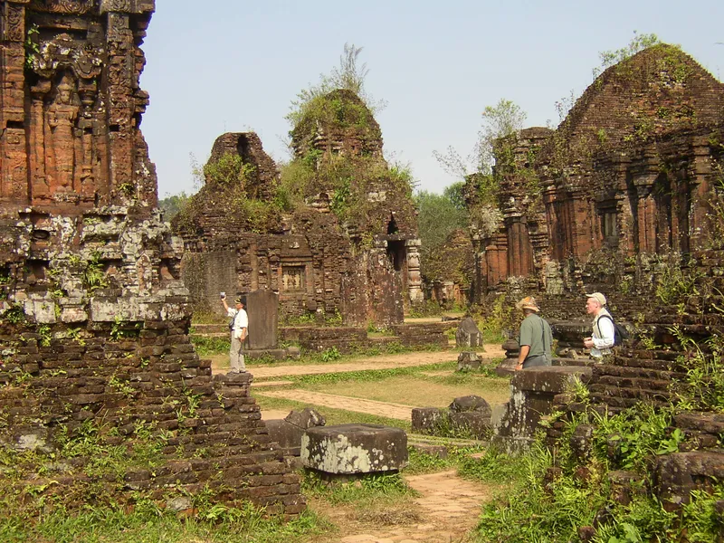 Đền tháp tại khu di tích Mỹ Sơn.