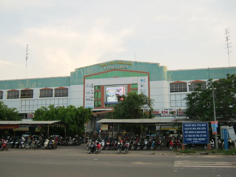 Chợ Long Hoa