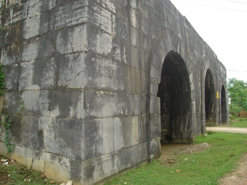 Cổng phía nam của thành