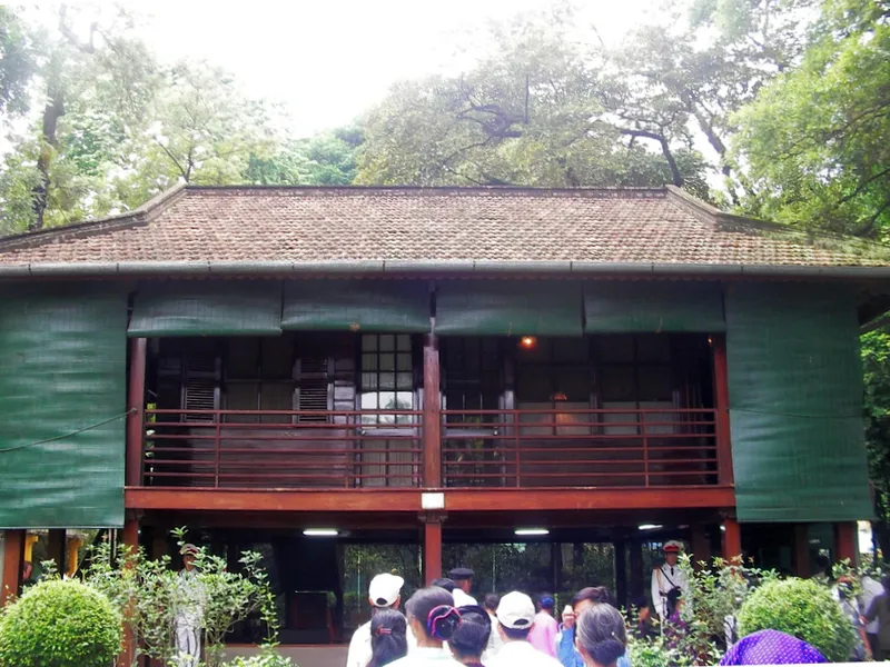 Khu di tích Phủ Chủ tịch