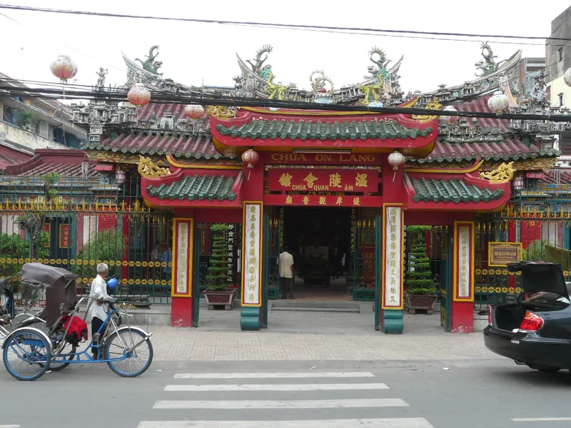 Quan Am Pagoda